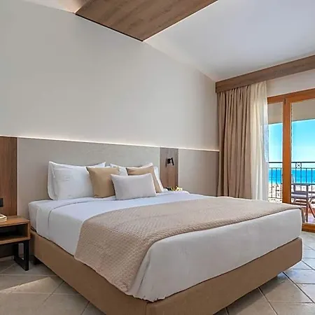 Alia Palace - Adults Only 16+